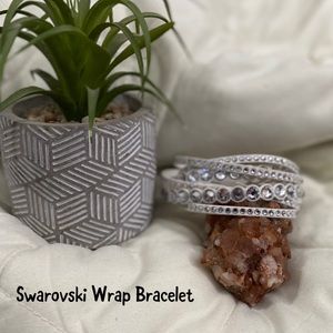 White Swarovski crystal slake